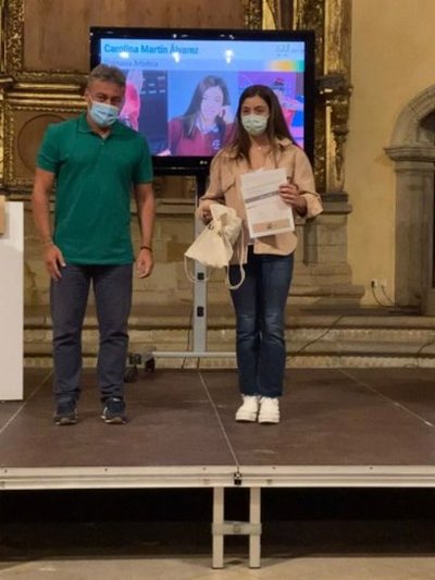 BECA LIBERBANK PARA CAROLINA MARTÍN